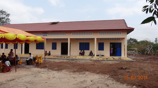 2013/2014: Schulgebäude in Kampong Speu
